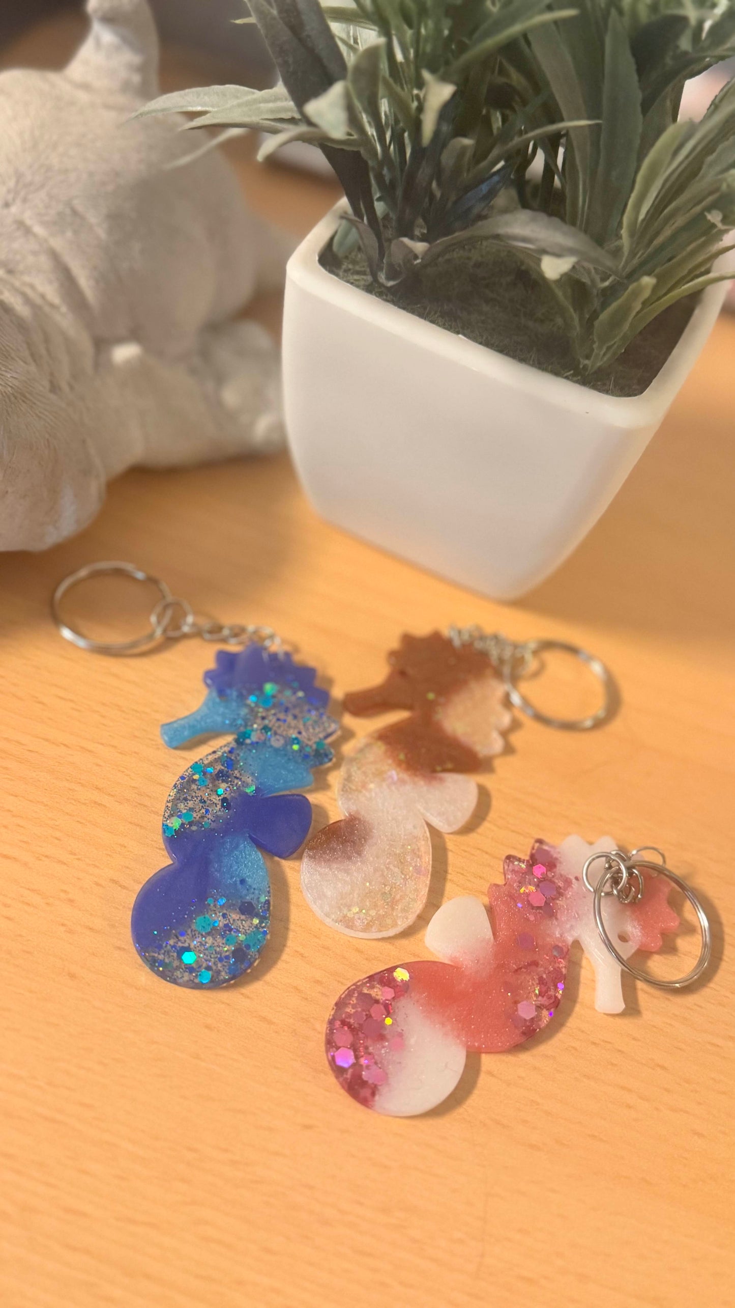 Handgemachter Einkaufswagenlöser, EpoxidharzSeepferd, Unikat, Handarbeit, Geschenk